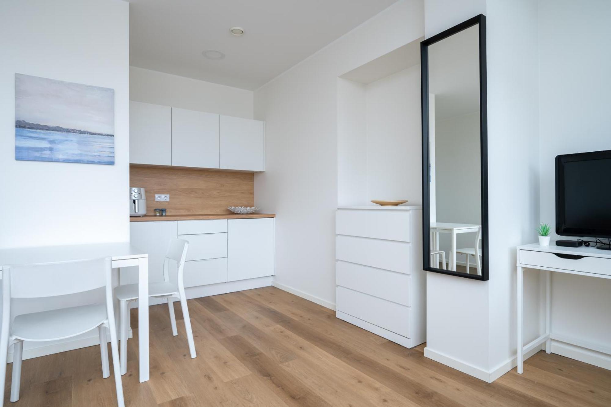Hilltop Apartments - Studio Rooms In City Centre Talin Exterior foto