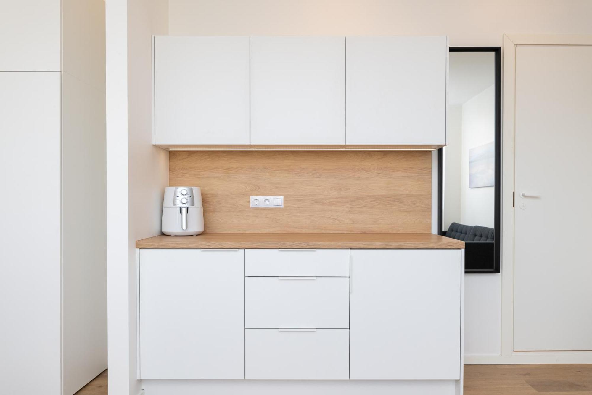 Hilltop Apartments - Studio Rooms In City Centre Talin Exterior foto